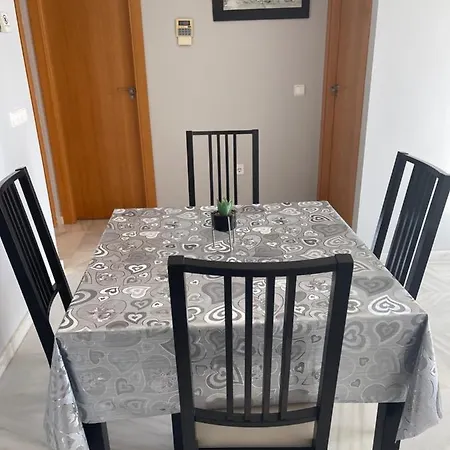 En Con Vistas Al Mar. *